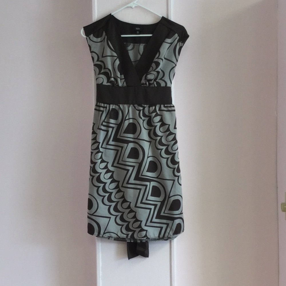 🤩 4/$25 Super cute sleeveless dress!